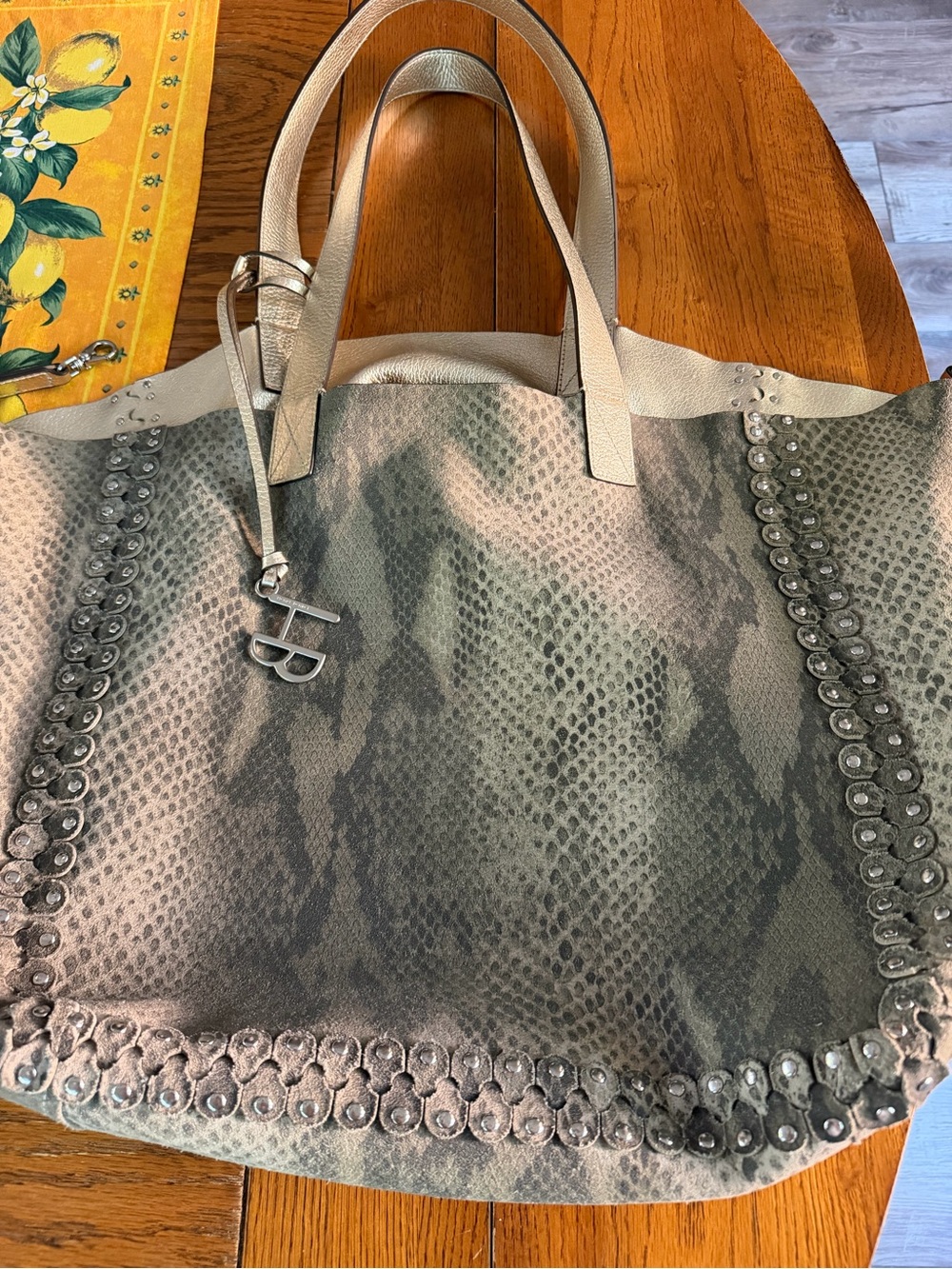 HENRI BENDEL Astrid Reversible
Leather Suede Metallic Gold
Snakeskin Python Hobo - Picture 10 of 16